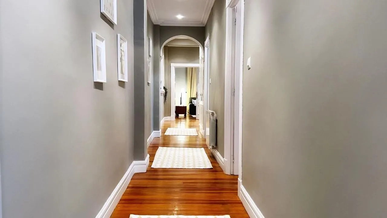 Apartamento Centrica Y Amplia Vivienda Turistica Con Wifi Bilbao España