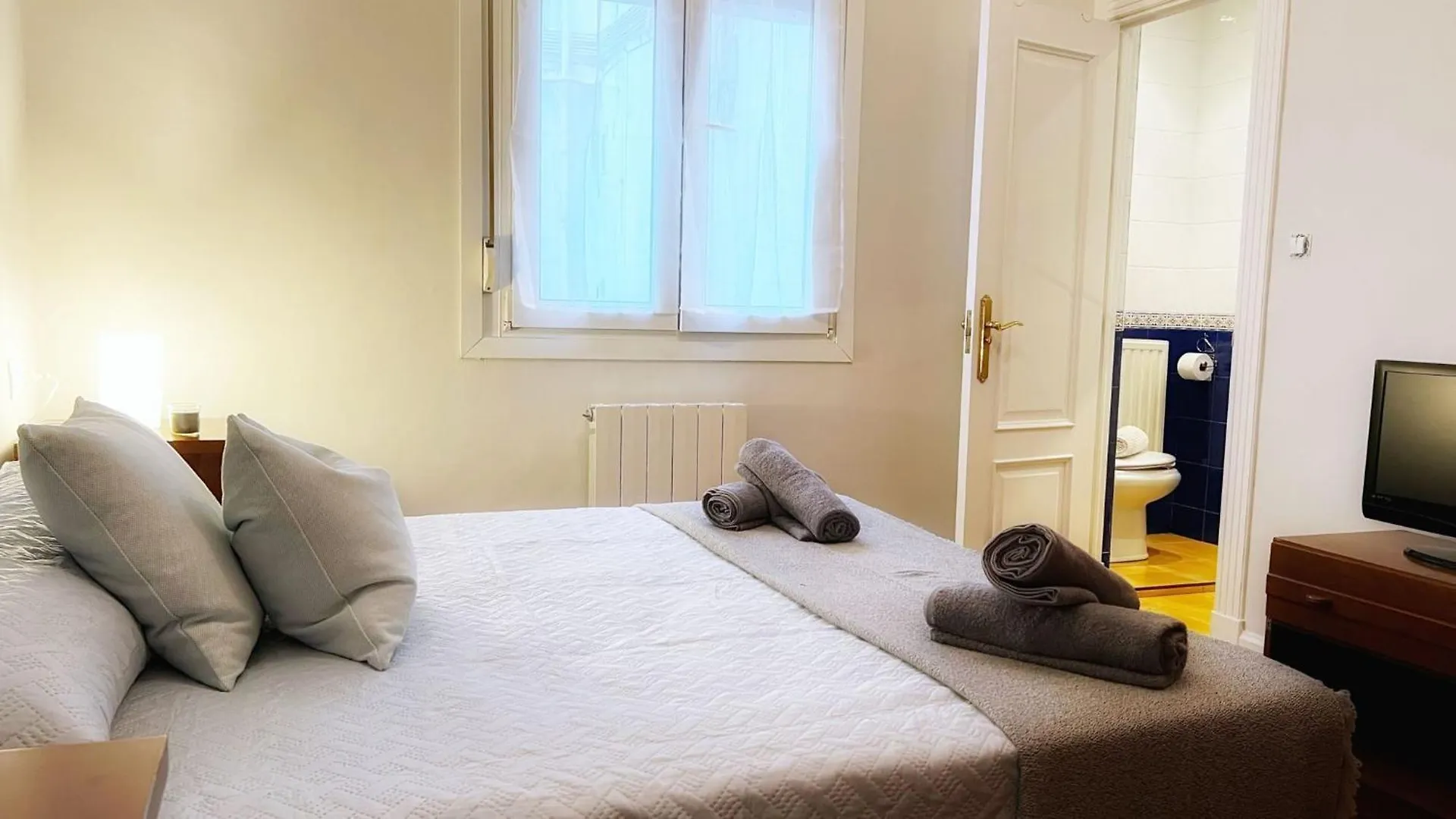 Apartamento Centrica Y Amplia Vivienda Turistica Con Wifi Bilbao 0*,